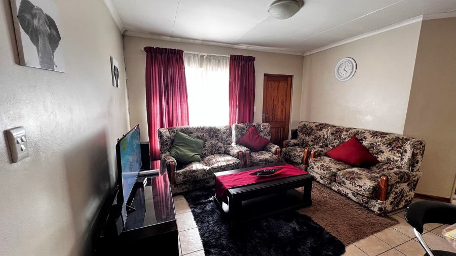 2 Bedroom Property for Sale in Fleurdal Free State